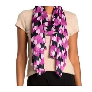 New KATE SPADE Ruffled Pansy Eyelash Fringe Scarf NWT Oblong Originally $78